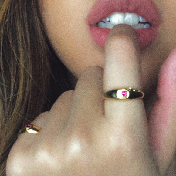 Dainty Pink Heart Stone Signet Ring, Ruby Heart - Picture 12 of 12